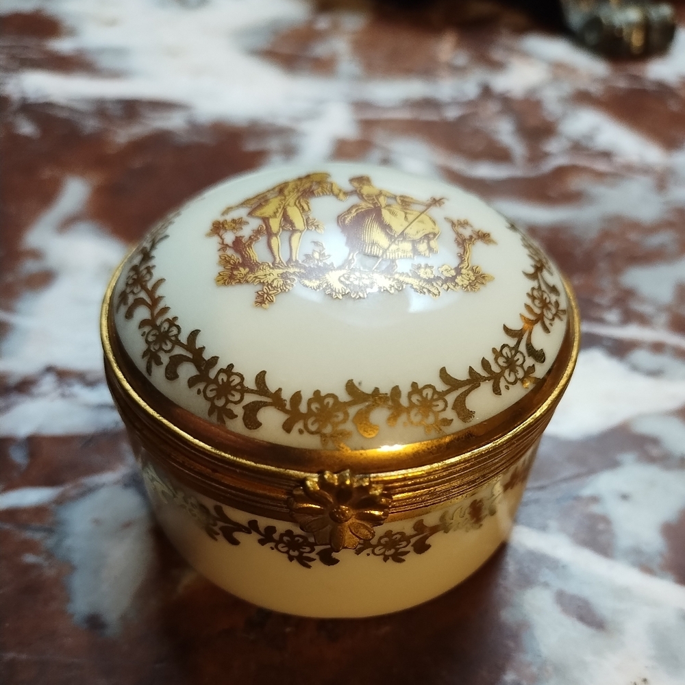SOLD***Limoges France Courting Couple Gold Ivory Round Trinket box